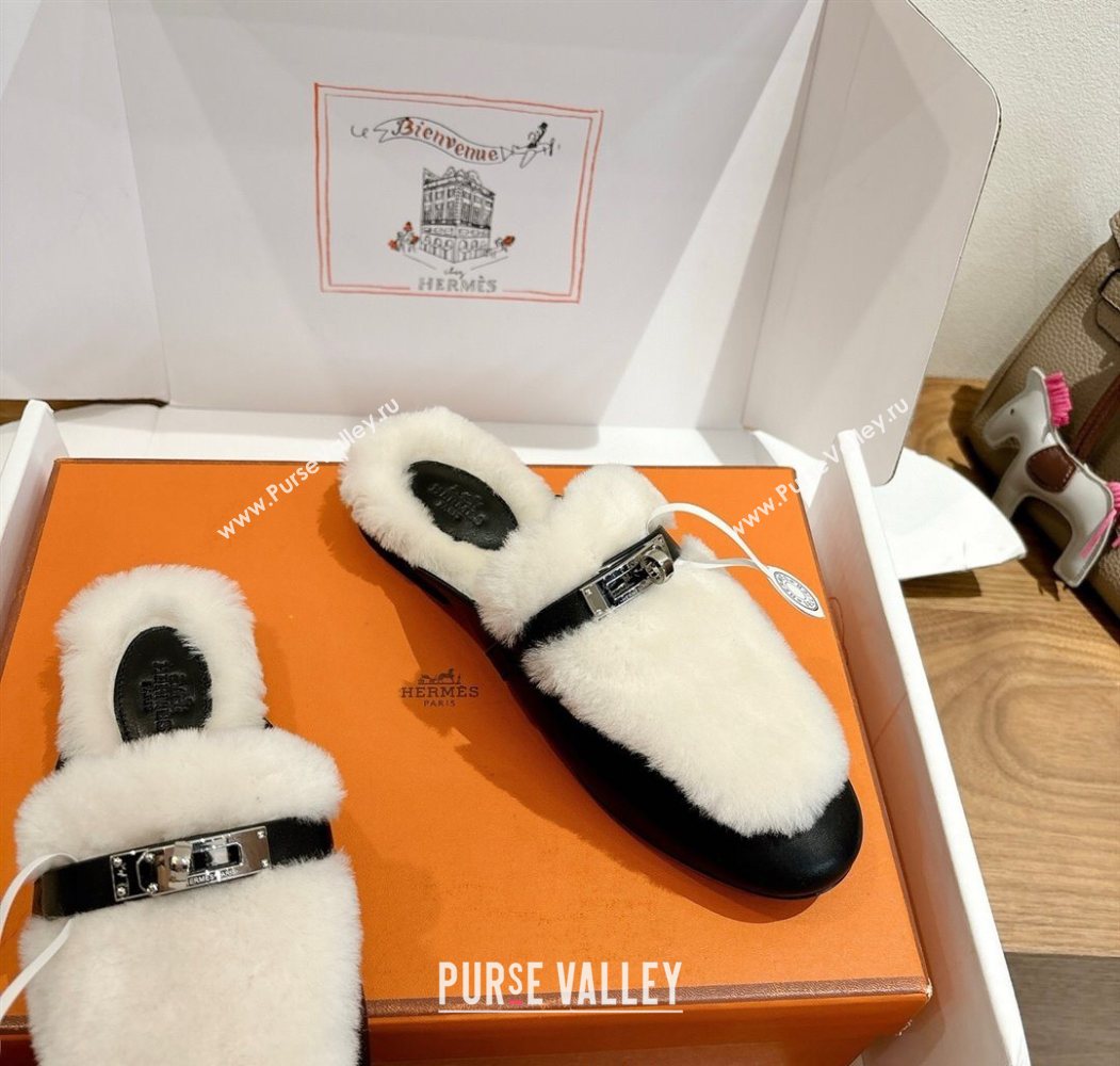 Hermes Oz Flat Loafers in Calfskin and Wool with Kelly Buckle Black 2025 1023 (XC-251023008)