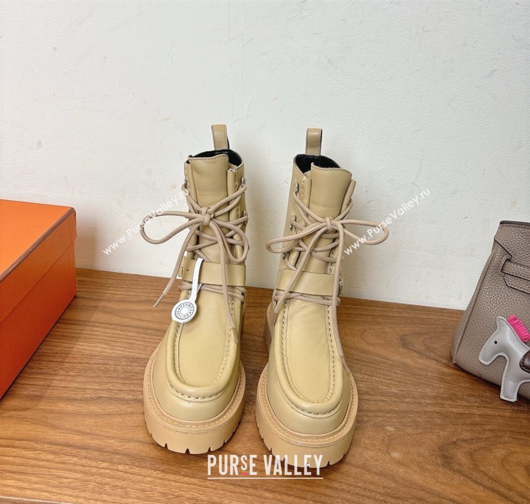 Hermes Land Biker Laced-up Ankle Boots in Calfskin Leather with Buckle Strap Beige 2025 (XC-251023044)
