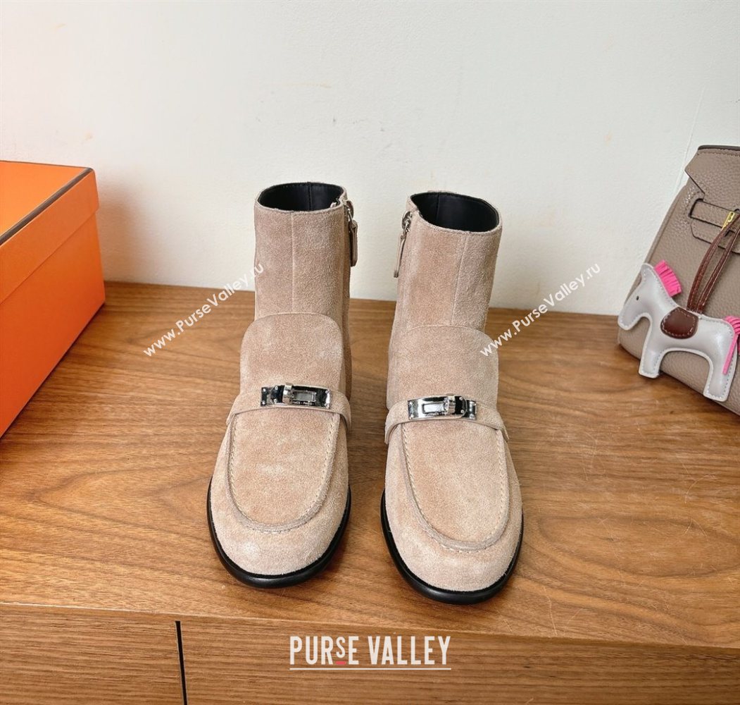 Hermes Kelsy Flat Ankle Boots in Suede with Kelly Buckle Strap Beige 2025 (XC-251023050)