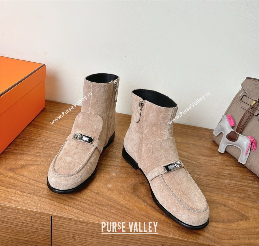 Hermes Kelsy Flat Ankle Boots in Suede with Kelly Buckle Strap Beige 2025 (XC-251023050)