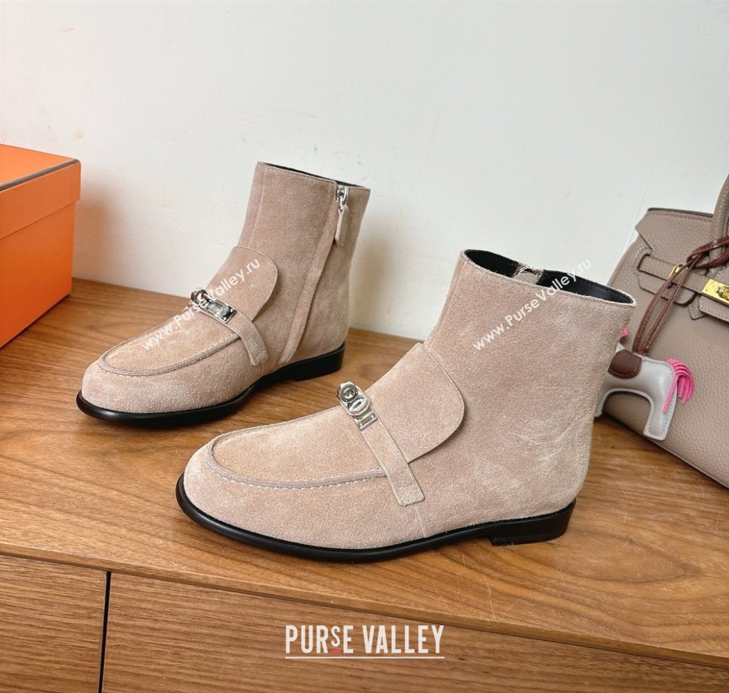 Hermes Kelsy Flat Ankle Boots in Suede with Kelly Buckle Strap Beige 2025 (XC-251023050)