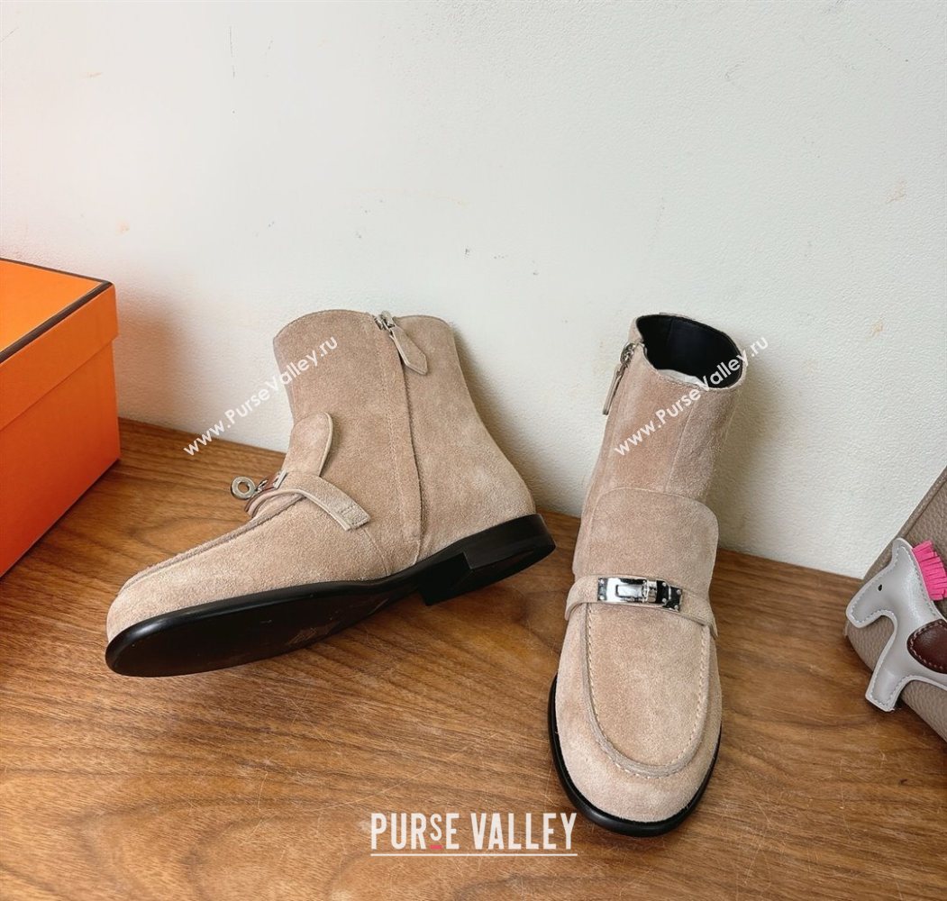 Hermes Kelsy Flat Ankle Boots in Suede with Kelly Buckle Strap Beige 2025 (XC-251023050)