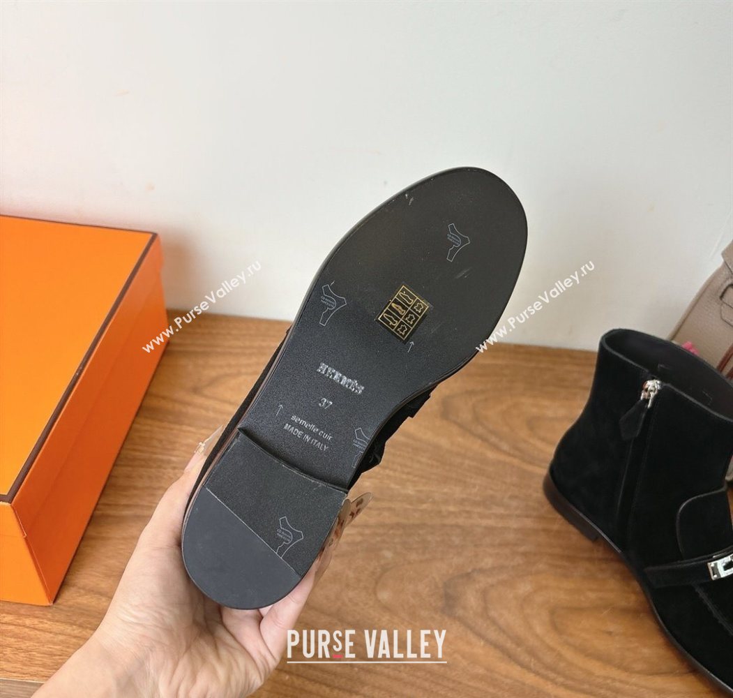 Hermes Kelsy Flat Ankle Boots in Suede with Kelly Buckle Strap Black 2025 (XC-251023051)