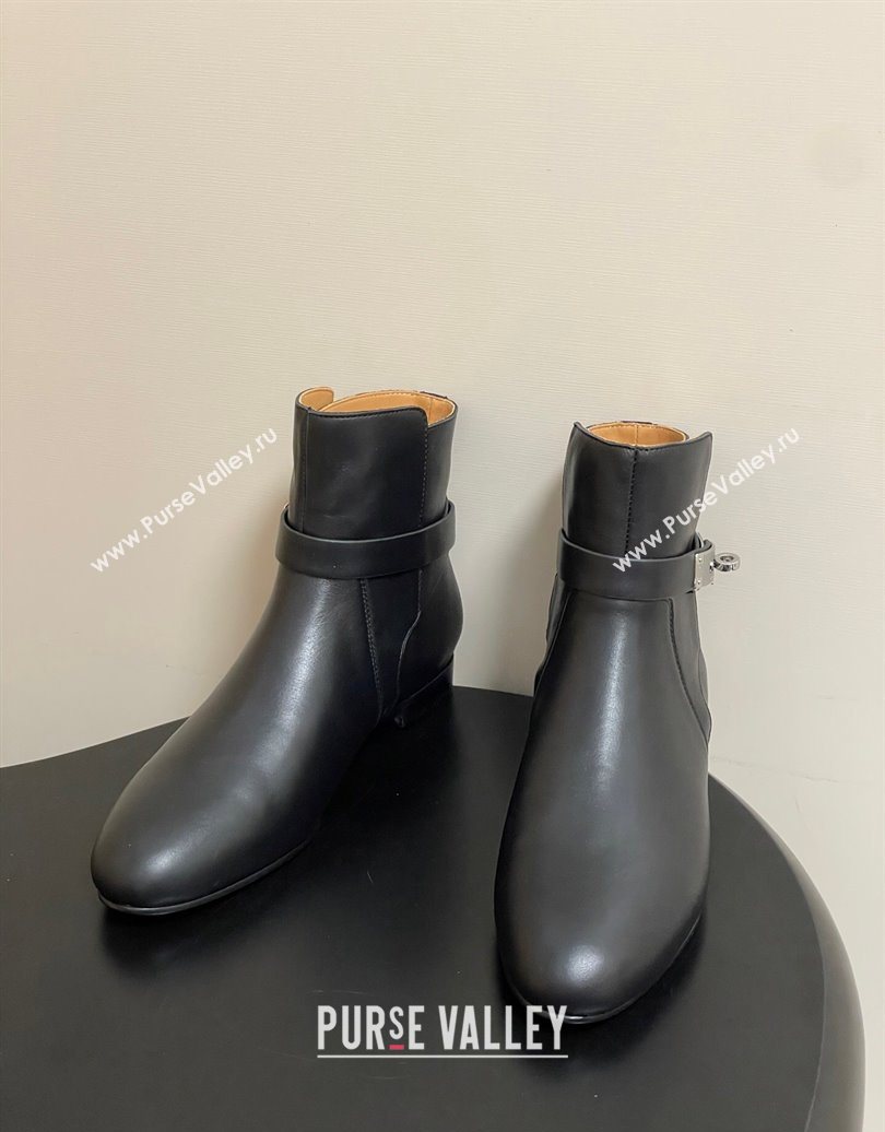 Hermes Neo Flat Ankle Boots in Calfskin Leather with Kelly Buckle Black 2025 (MD-251023180)