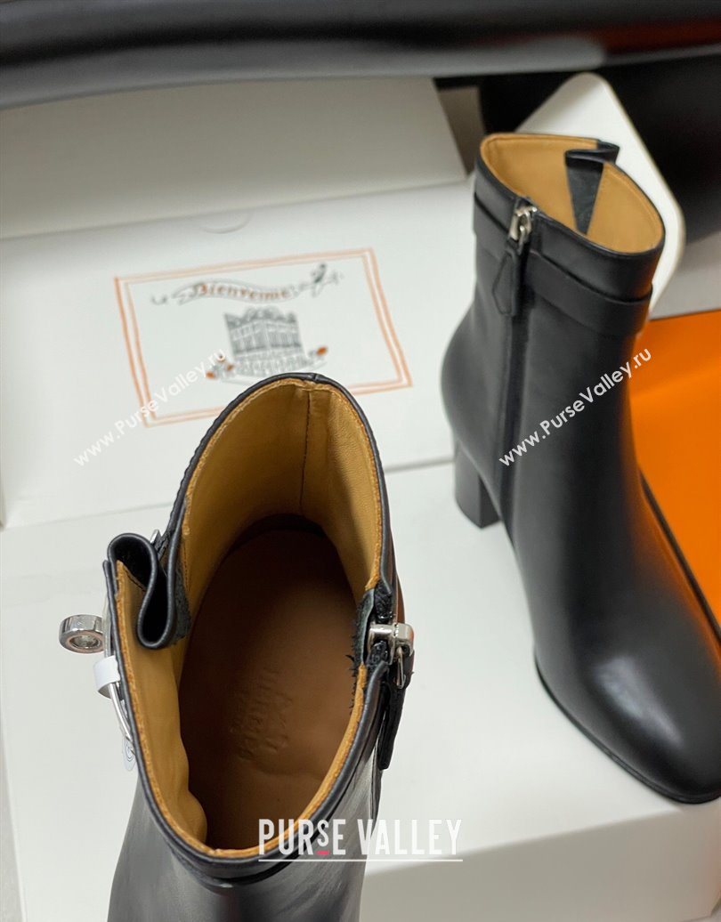 Hermes Saint Germain Heel Ankle Boots 7.5cm in Calfskin Leather with Kelly Buckle Black 2025 (MD-251023183)