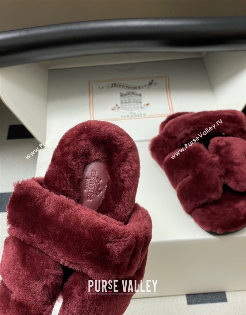 Hermes Chypre Flat Slides Sandal in Wool Burgundy 2025 H102306 (MD-251023115)