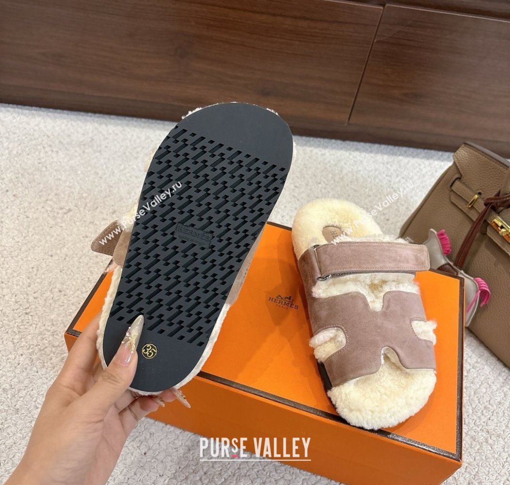 Hermes Chypre Flat Slides Sandal in Suede and Shearling Grey 2025 H102307 (MD-251023118)