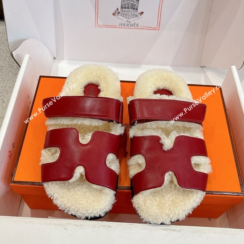 Hermes Chypre Flat Slides Sandal in Calfskin Leather and Shearling Red 2025 H102307 (MD-251023123)