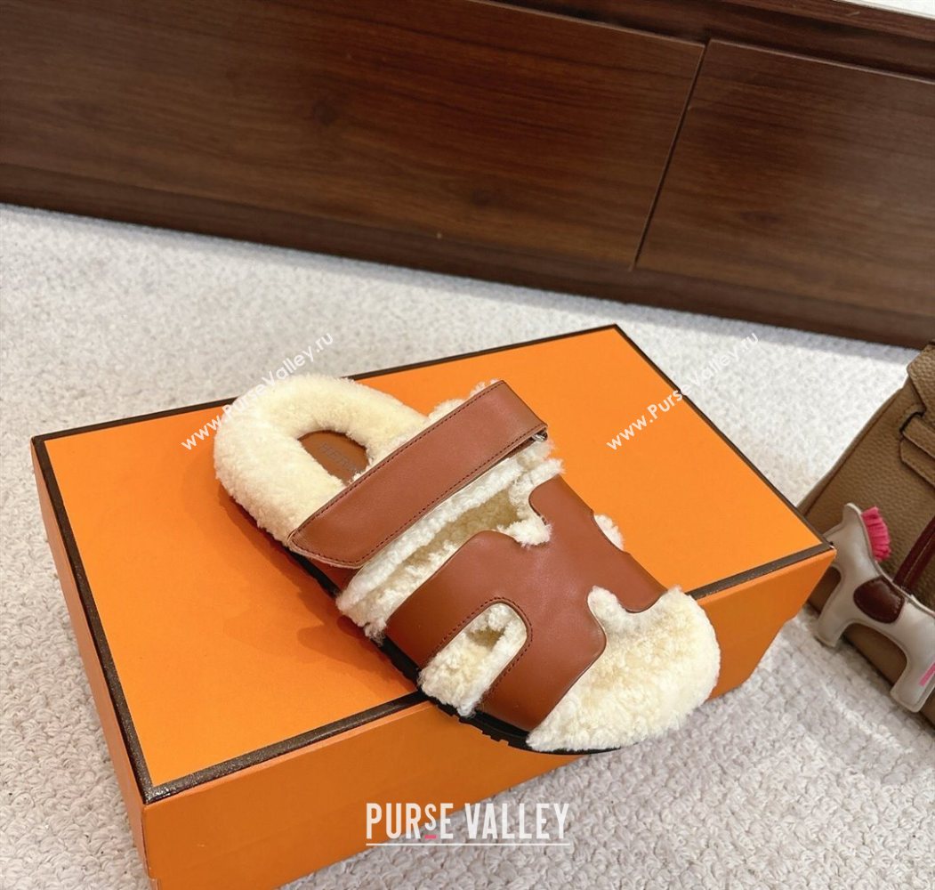 Hermes Chypre Flat Slides Sandal in Calfskin Leather and Shearling Brown 2025 H102307 (MD-251023125)