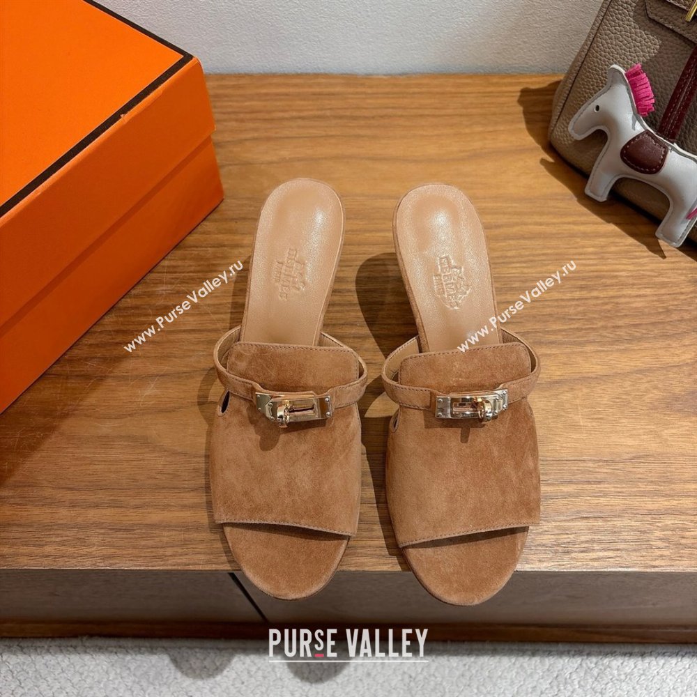 Hermes Kelly Strap Medium Heel Slides Sandal in Suede Light Brown 2025 HS122201 (XC-251222100)