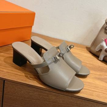 Hermes Kelly Strap Low Heel Slides Sandal in Calfskin Leather Grey2 2025 HS122201 (XC-251222117)
