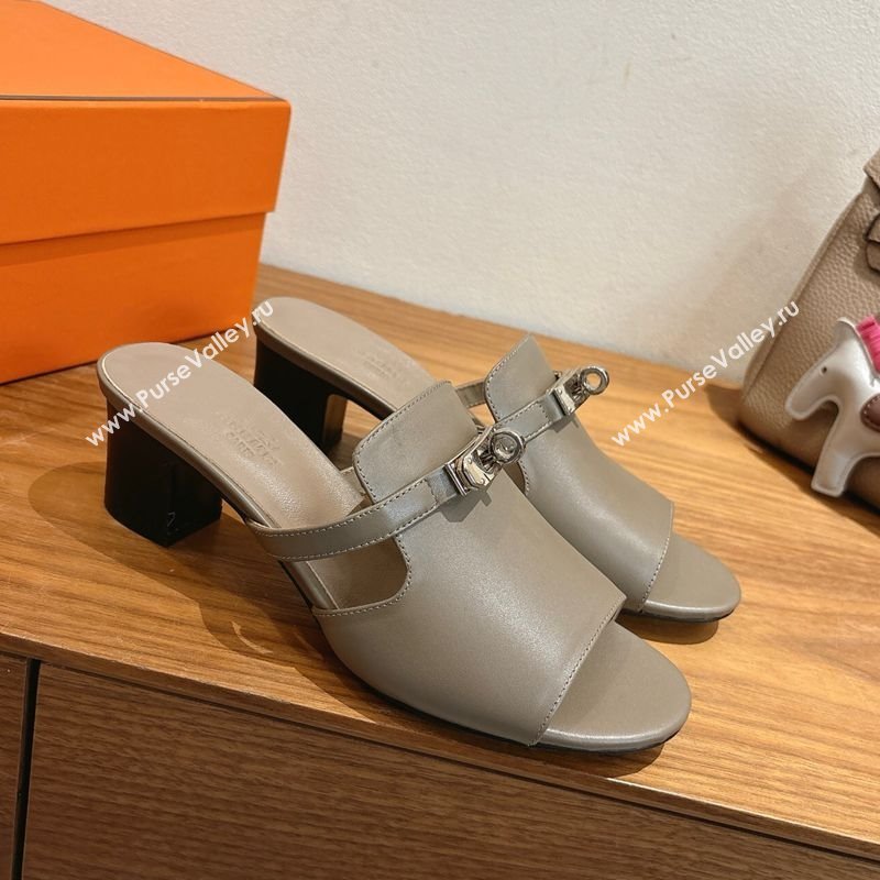 Hermes Kelly Strap Low Heel Slides Sandal in Calfskin Leather Grey2 2025 HS122201 (XC-251222117)