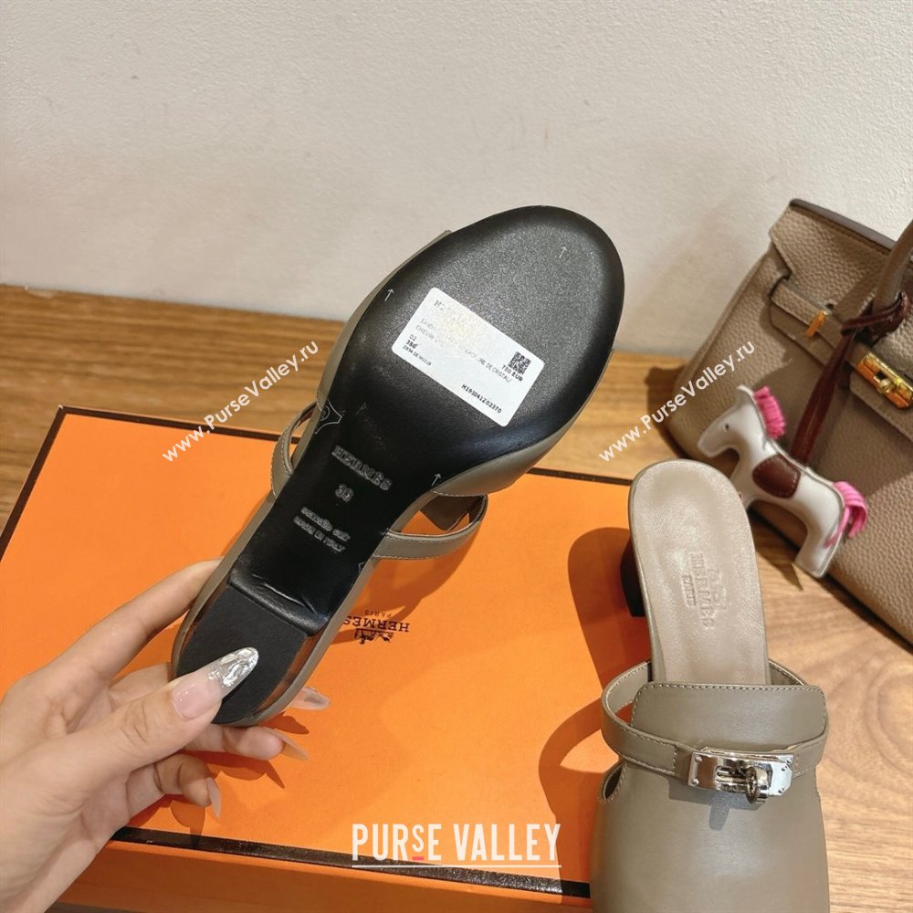 Hermes Kelly Strap Low Heel Slides Sandal in Calfskin Leather Grey2 2025 HS122201 (XC-251222117)