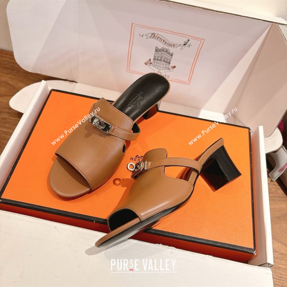 Hermes Kelly Strap Low Heel Slides Sandal in Calfskin Leather Brown/Black 2025 HS122201 (XC-251222121)