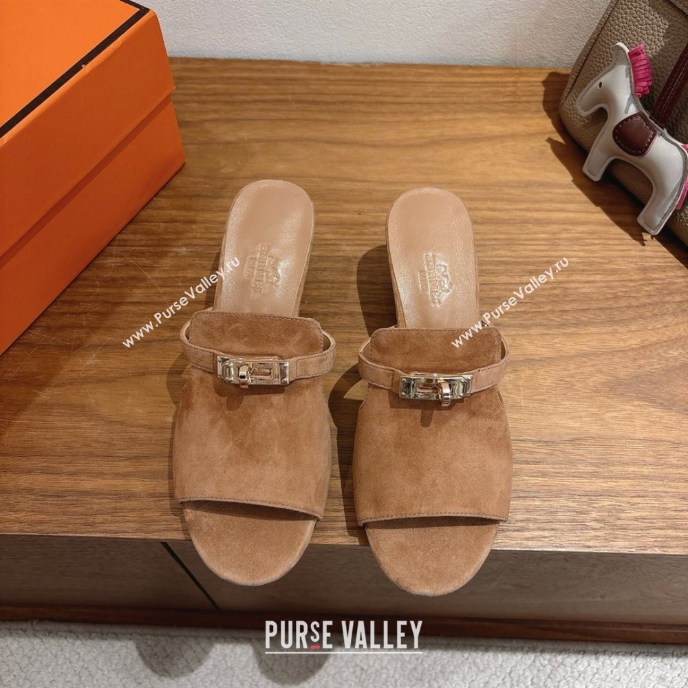 Hermes Kelly Strap Low Heel Slides Sandal in Suede Light Brown 2025 HS122201 (XC-251222126)
