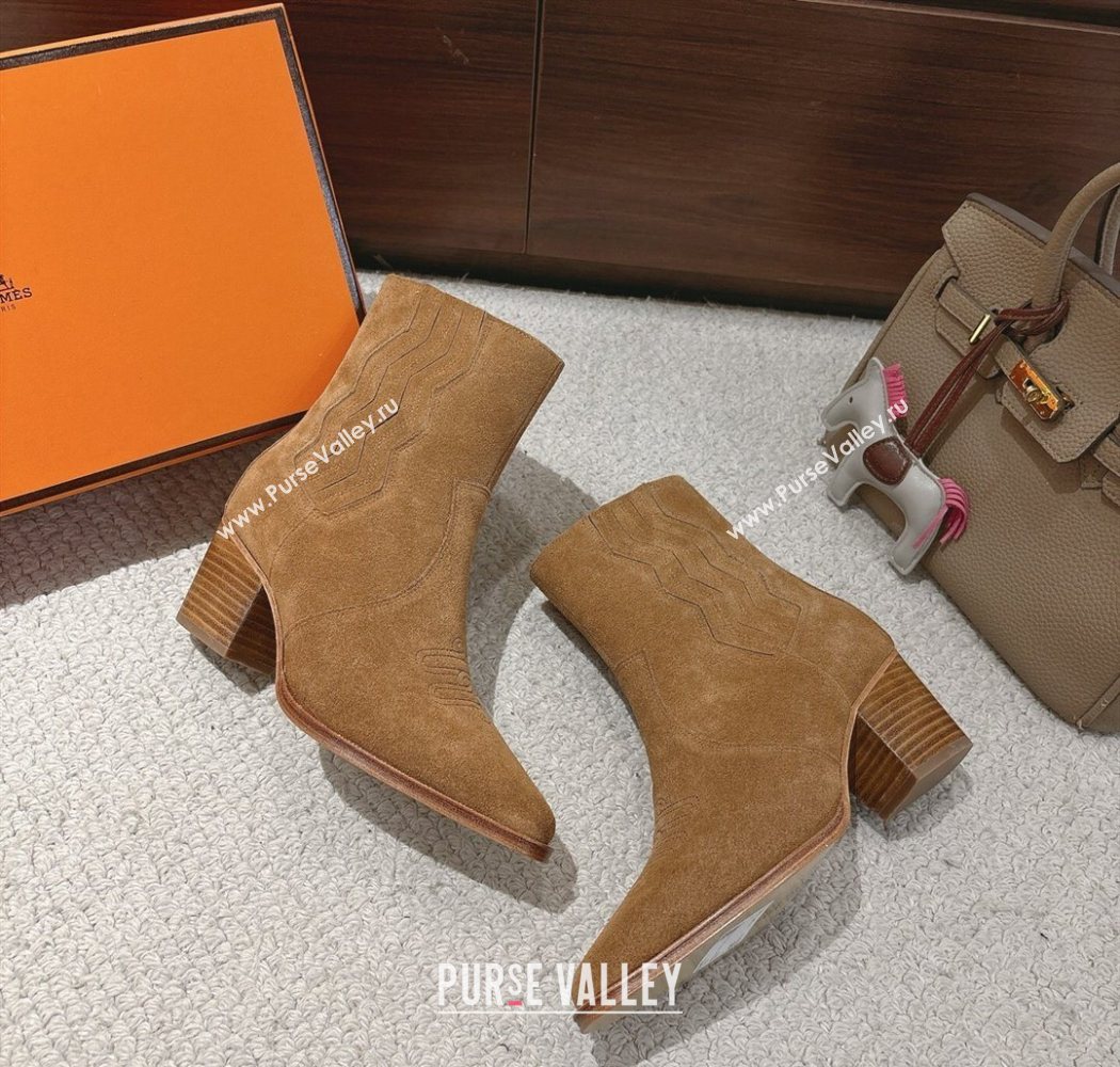 Hermes Vegas Heel Ankle Boots 6.5cm in Embroidered Suede Light Brown 2025 H252196 (MD-251220033)