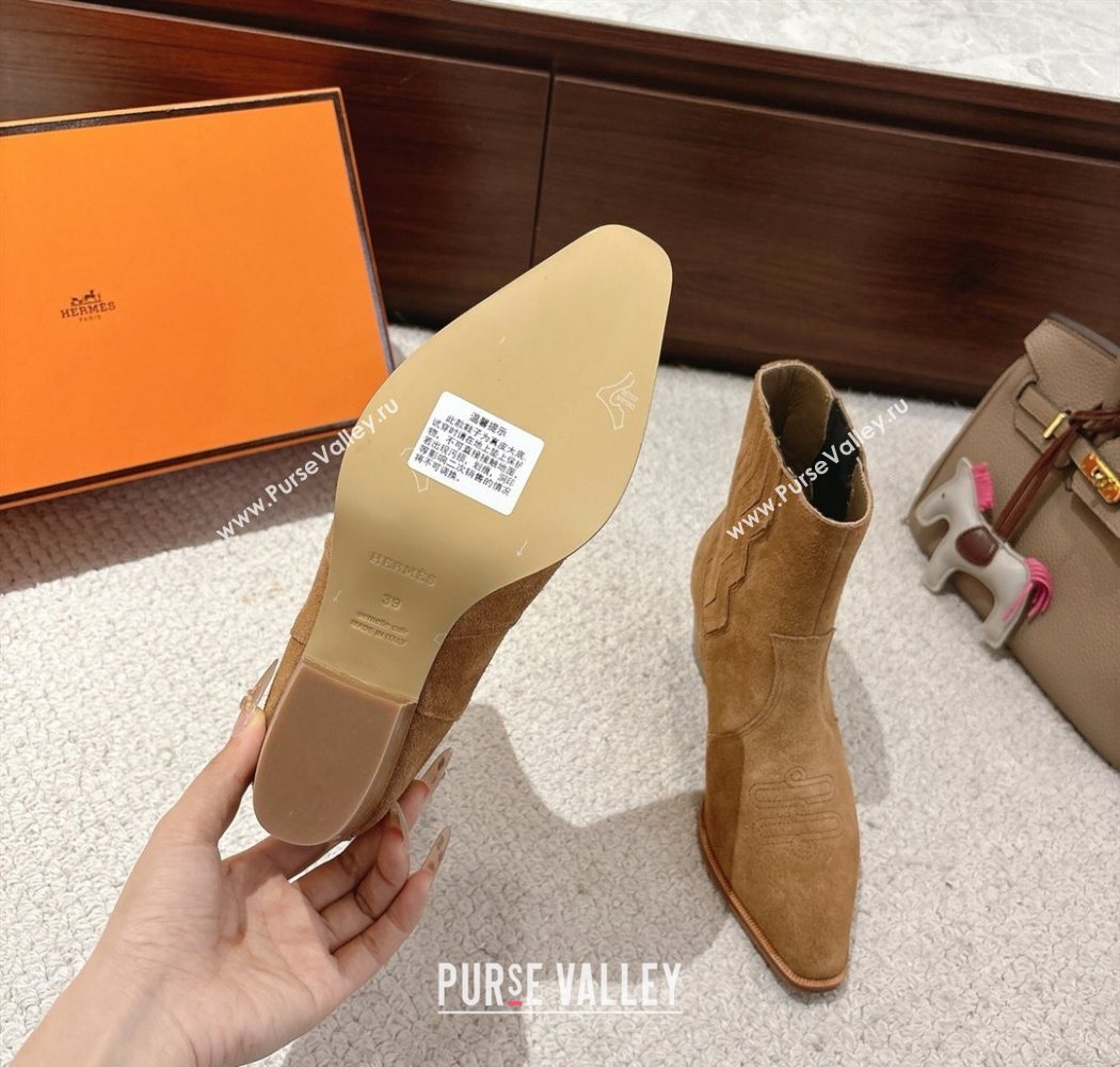 Hermes Vegas Heel Ankle Boots 6.5cm in Embroidered Suede Light Brown 2025 H252196 (MD-251220033)