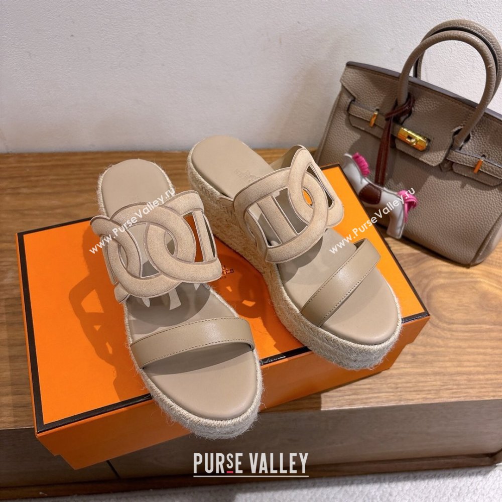 Hermes Lipari Wedge Slides Sandal in Suede and Leather Beige 2025 1222 (MD-251222090)