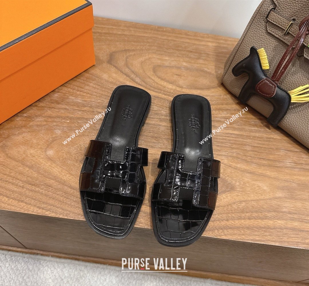 Hermes Oran Classic Flat Slides Sandal in Crocodile Embossed Leather All Black 2026 0304 (XC-260304064)