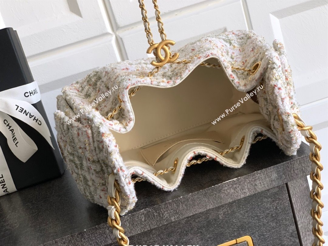 Chanel 25 Mini Hobo Handbag in Tweed Pink 2025 AS5631 (yezi-250812064)