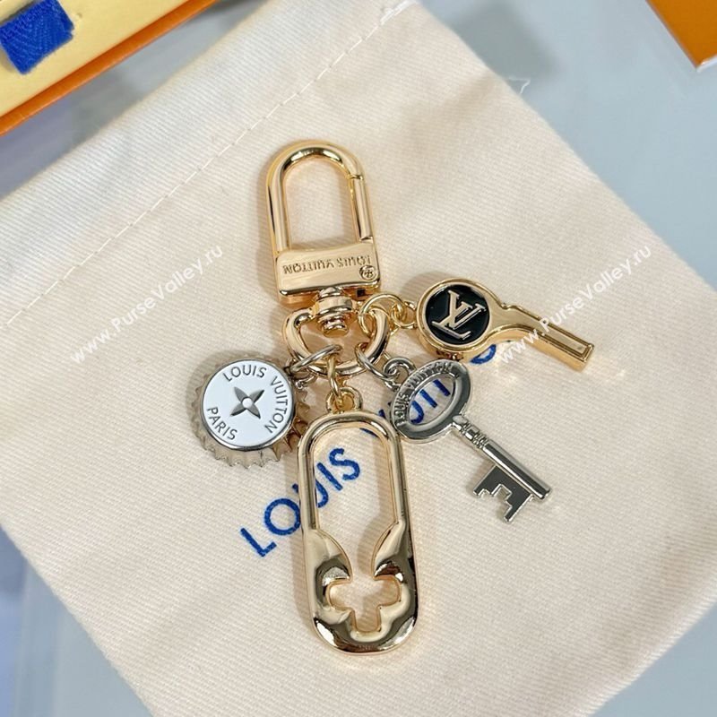 Louis Vuitton Chain Bag Charm White 2026 LV010707 (HY-260107033)