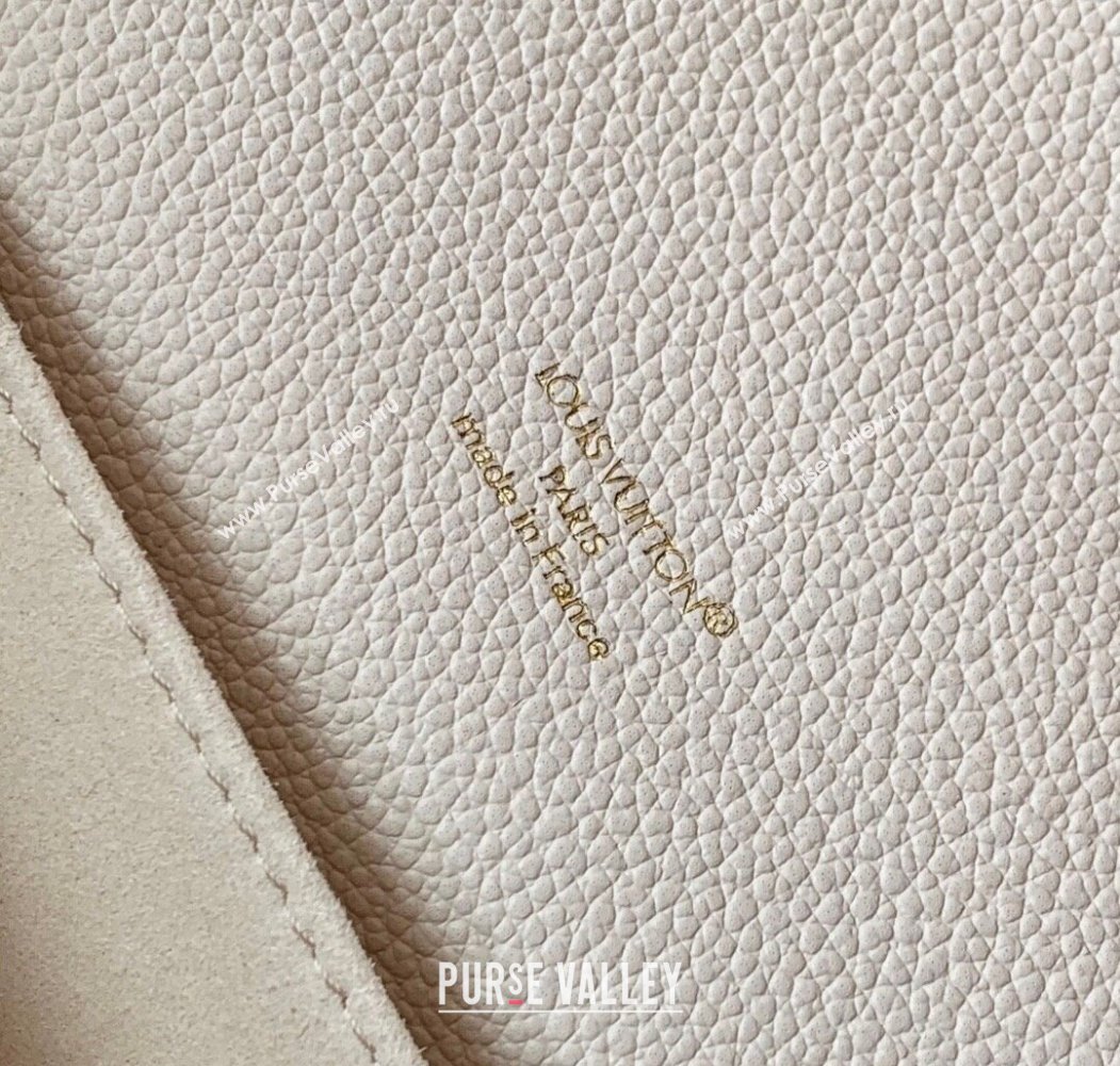 Louis Vuitton Pochette Metis East West Bag in Dream Cream Embossed Leather M25682 2025 (KI-250809057)