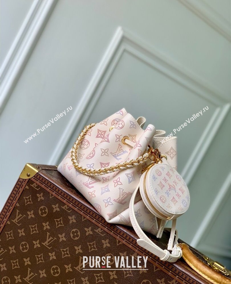 Louis Vuitton Bella Bucket Bag in Mahina Perforated Leather M15114 Dream Cream 2025 (KI-250809060)