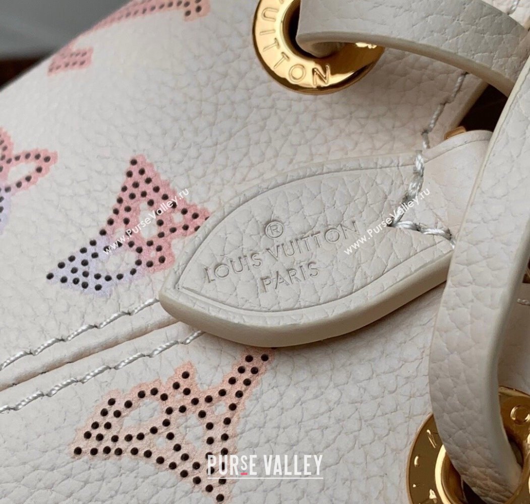 Louis Vuitton Bella Bucket Bag in Mahina Perforated Leather M15114 Dream Cream 2025 (KI-250809060)