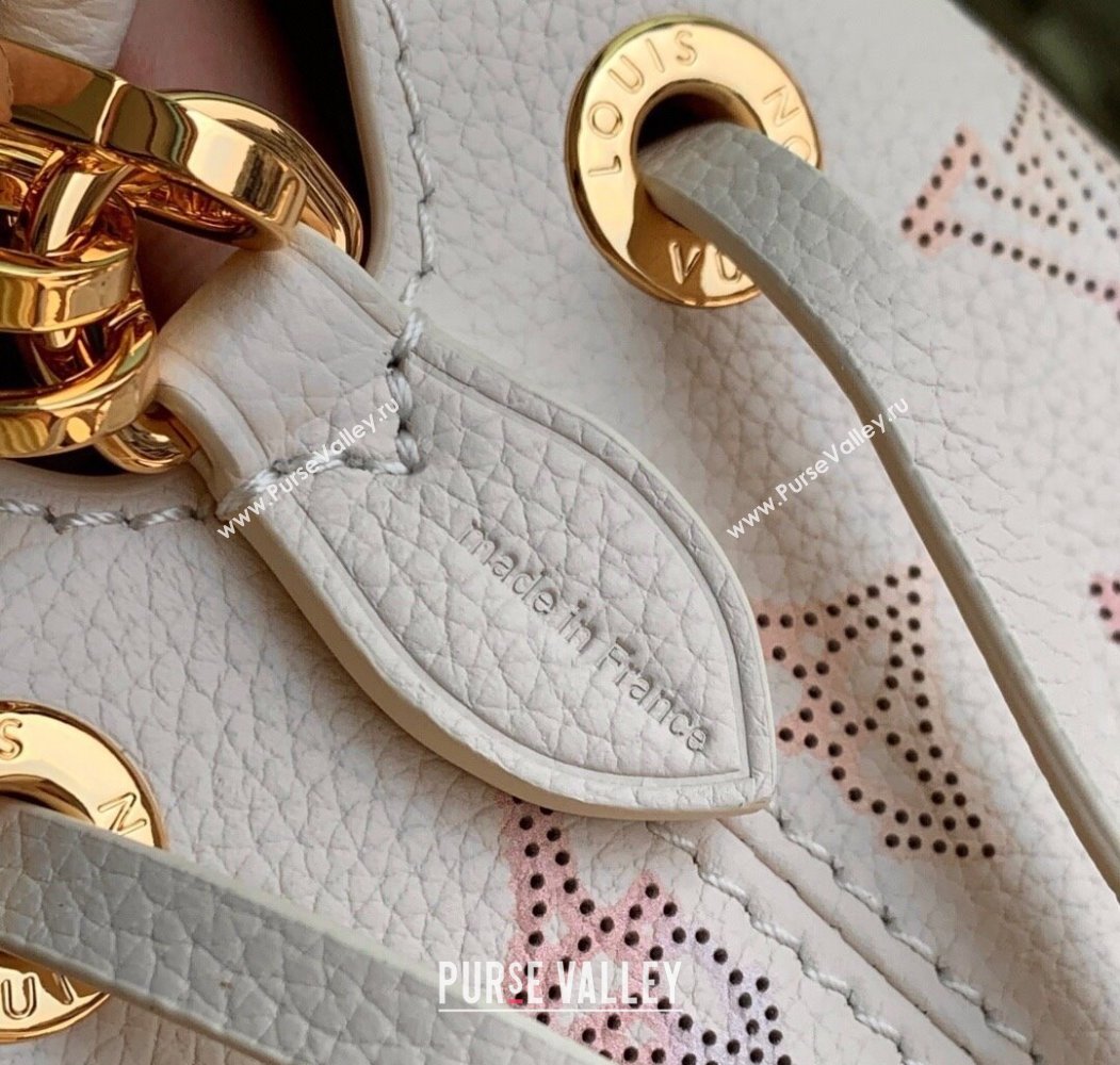 Louis Vuitton Bella Bucket Bag in Mahina Perforated Leather M15114 Dream Cream 2025 (KI-250809060)