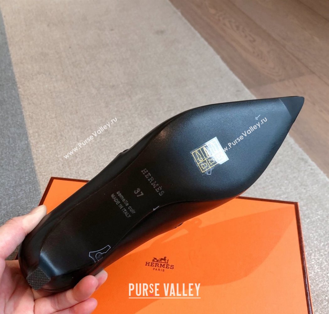 Hermes Kiara Mary Janes Pumps 4cm in Calfskin with Kelly buckle Black/Gunmetal 2025 (XC-250226059)