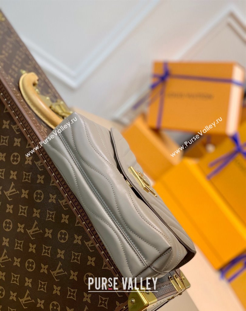 Louis Vuitton LV New Wave Chain Bag in Smooth Leather MM58550 Taupe Grey 2025 (KI-250212038)