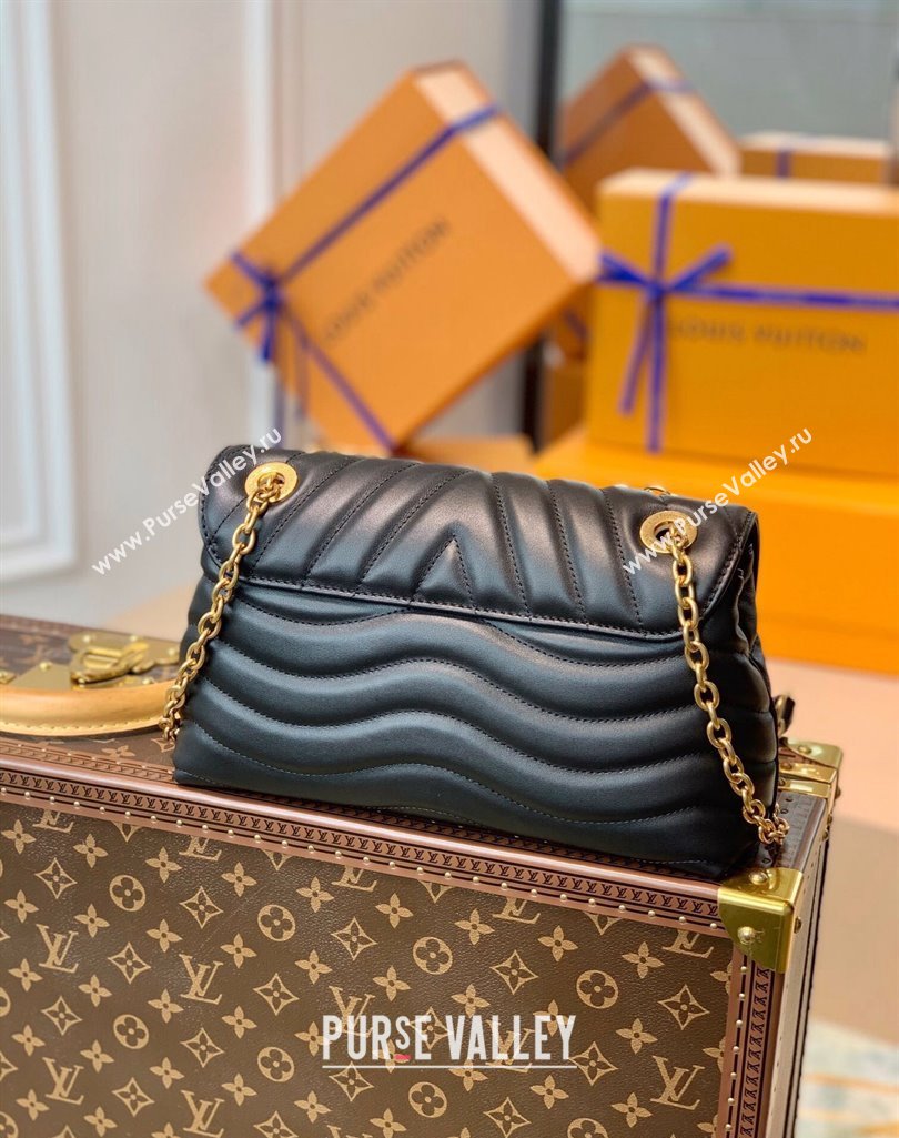Louis Vuitton LV New Wave Chain Bag in Smooth Leather M58552 Black 2025 (KI-250212037)