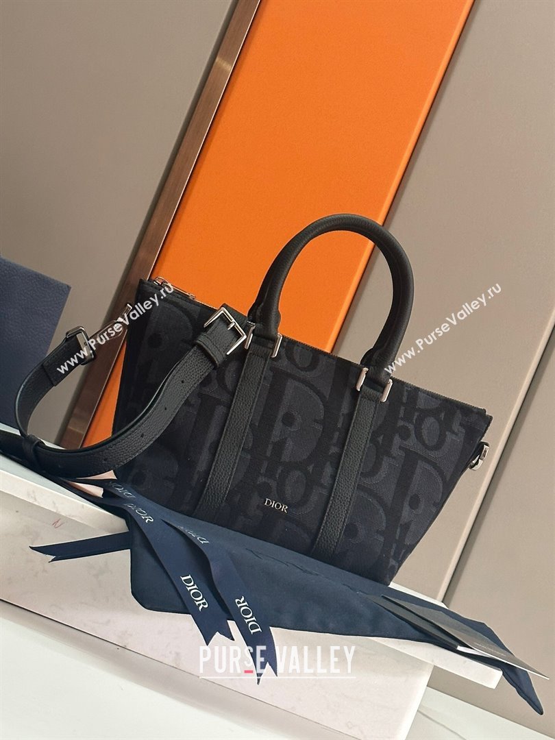 Dior Weekender 25 Bag in Black Maxi Dior Oblique Jacquard 2024 (DMZ-24020233)