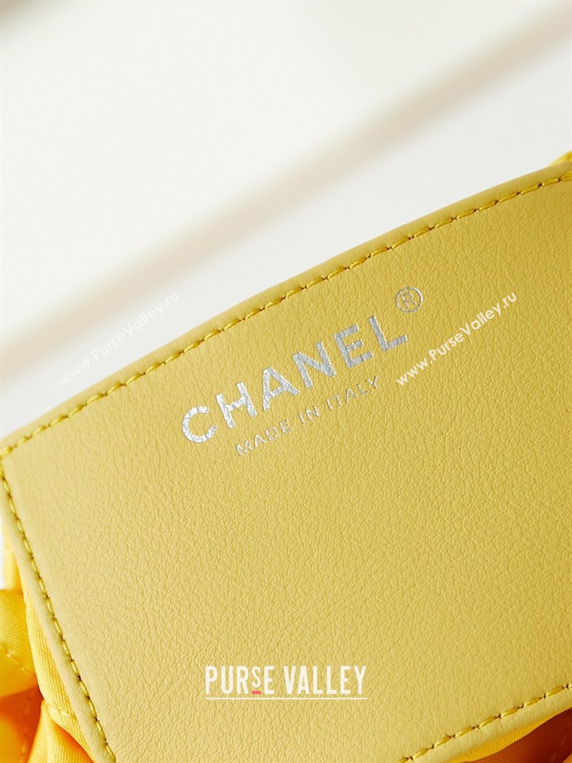 Chanel 22 Mini Shopping Bag in Patent Gradient Calfskin Lacquered Metal AS3980 Yellow 2024 (YEZI-24052121)