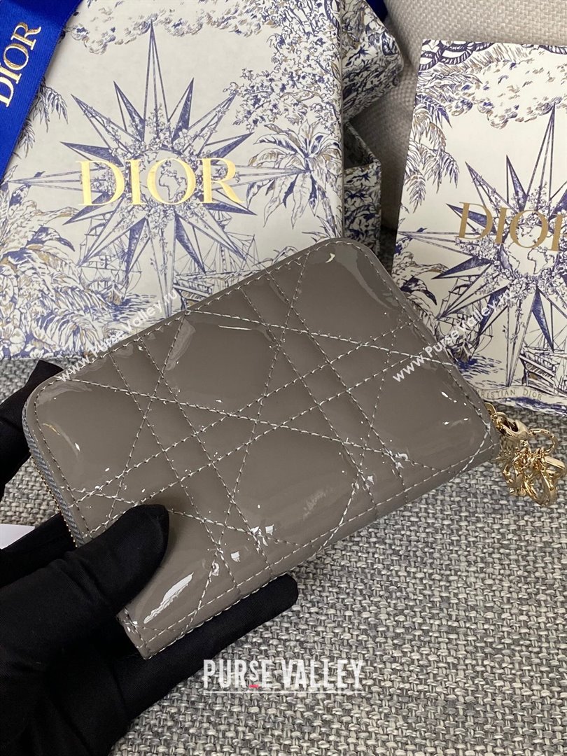 Dior Small Lady Dior Voyageur Coin Purse in Patent Calfskin Grey 2024 (DMZ-24020222)