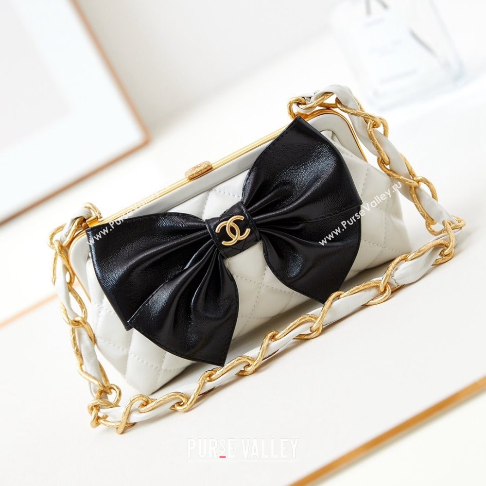 Chanel Bowknot Clutch with Chain in Crumpled Lambskin AP4027 White/Black 2024 (YEZI-24072421)