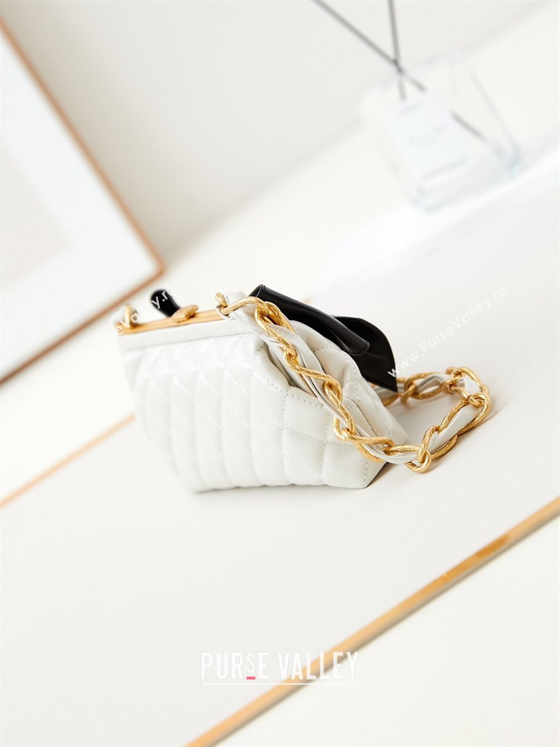 Chanel Bowknot Clutch with Chain in Crumpled Lambskin AP4027 White/Black 2024 (YEZI-24072421)