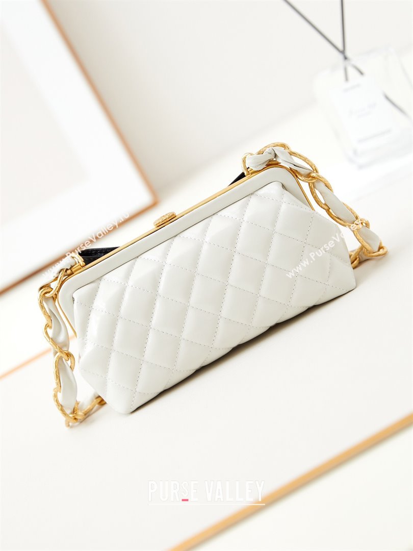 Chanel Bowknot Clutch with Chain in Crumpled Lambskin AP4027 White/Black 2024 (YEZI-24072421)