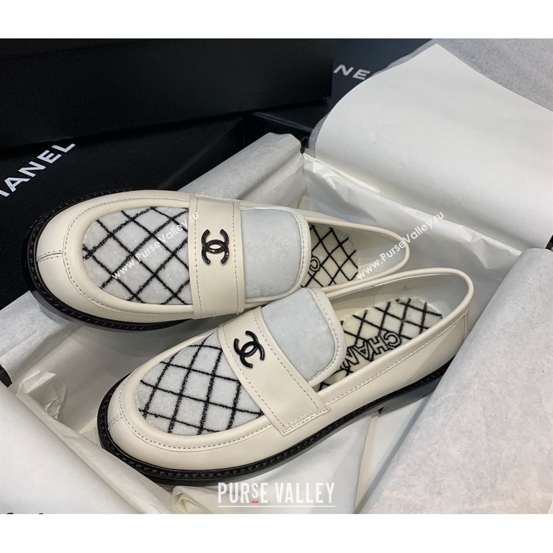 Chanel Quilted Fabric Loafers White 2021 (MD-21080933)