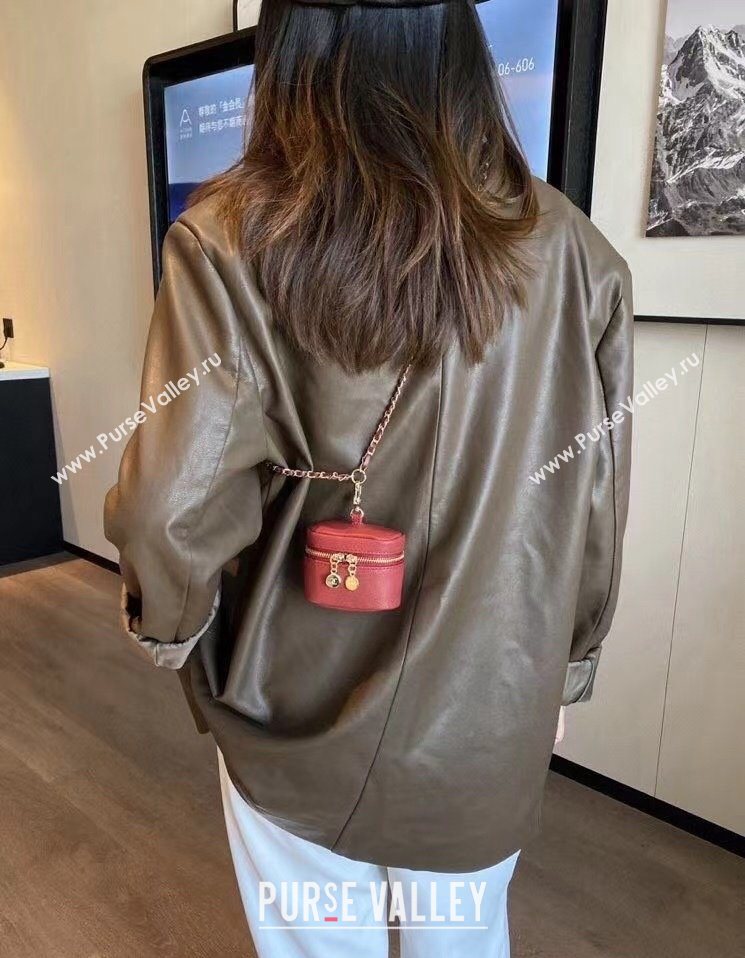 Chanel AirPods Case in Grained Leather Red 2025 0618 (99-250618014)