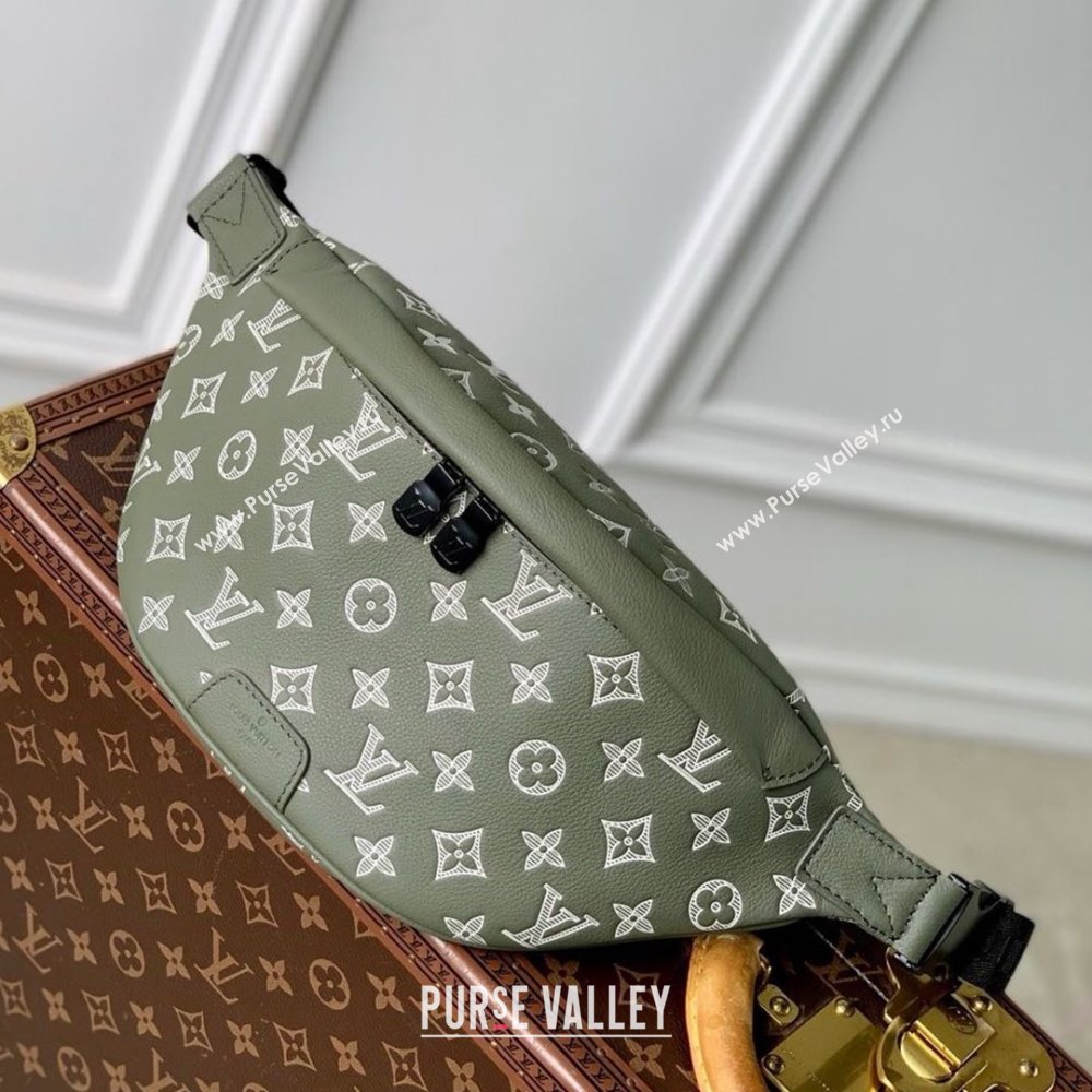 Louis Vuitton Discovery Bumbag Bag in in Olive Green Monogram Shadow Embossed Calf Leather M12508 2025 (K-25010302)