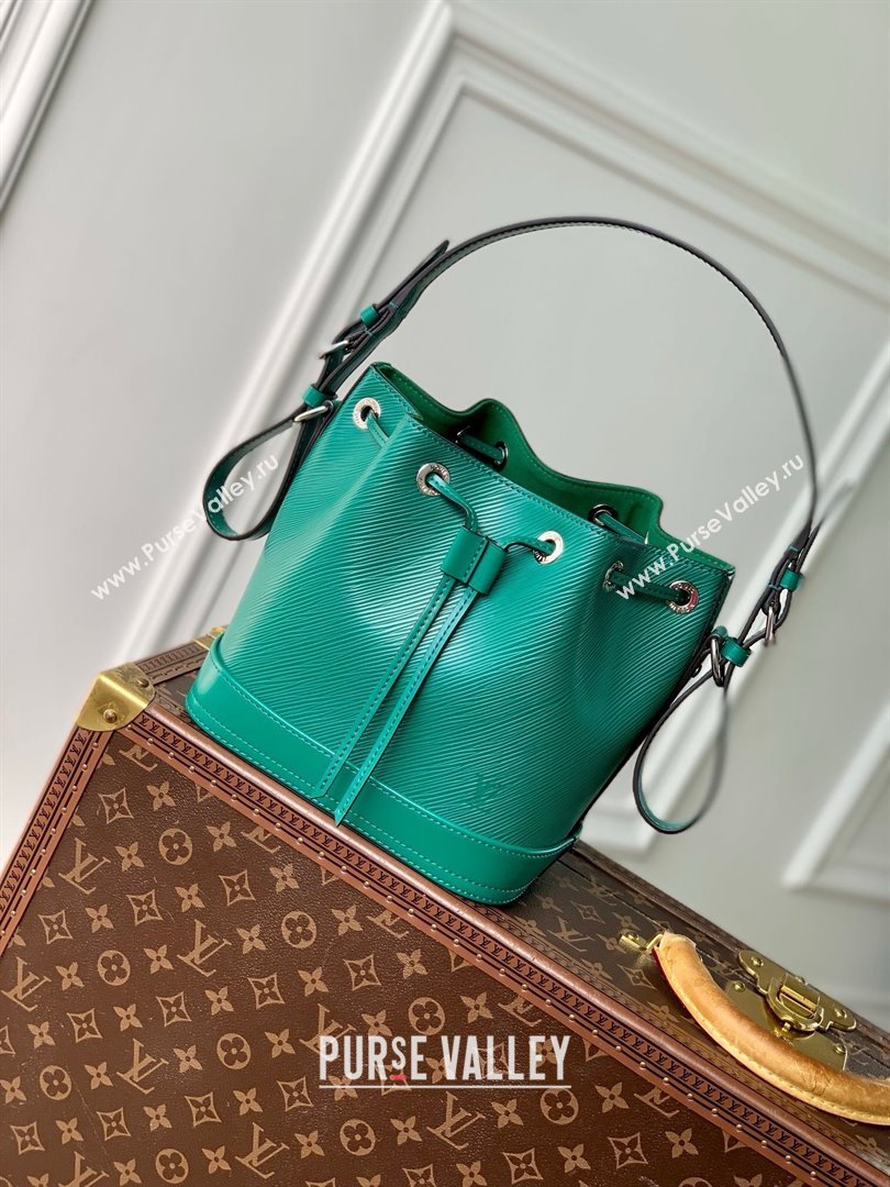 Louis Vuitton Noe BB Bucket Bag in Green Epi Grained Leather M12847 Green 2025 (K-25010306)