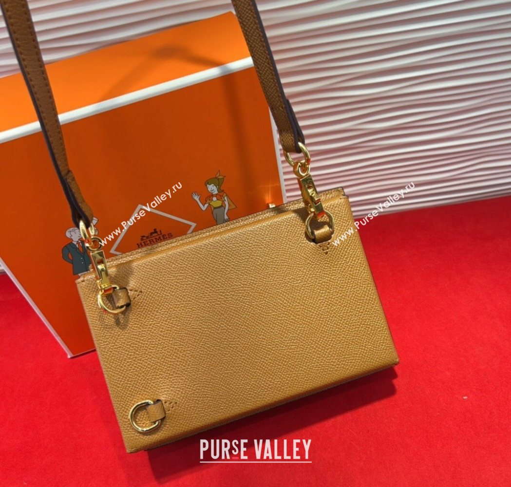 Hermes Kelly Multipocket To Go Pouch with Gold-Tone Hardware Brown 2025 (99-250618026)