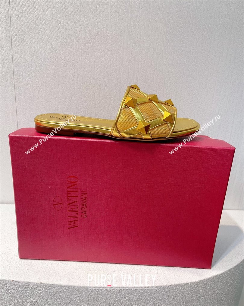 Valentino Roman Stud Flat Slide Sandals in Leather-Quilted Mesh Gold 2 2023 VT102703 (MD-231027067)