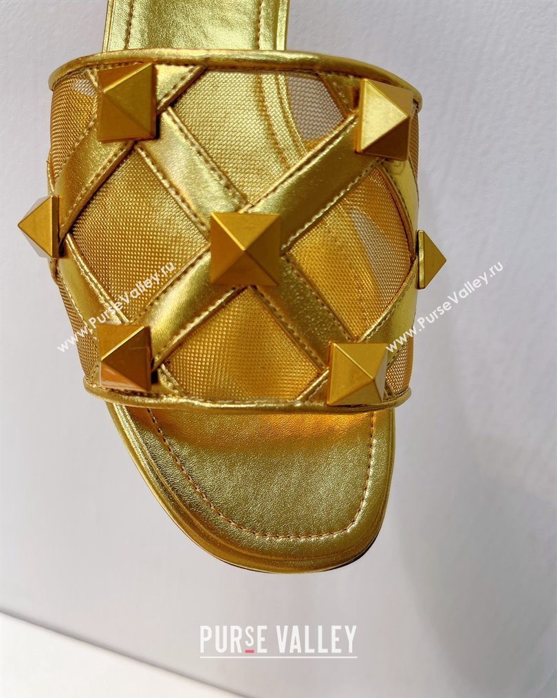 Valentino Roman Stud Flat Slide Sandals in Leather-Quilted Mesh Gold 2 2023 VT102703 (MD-231027067)