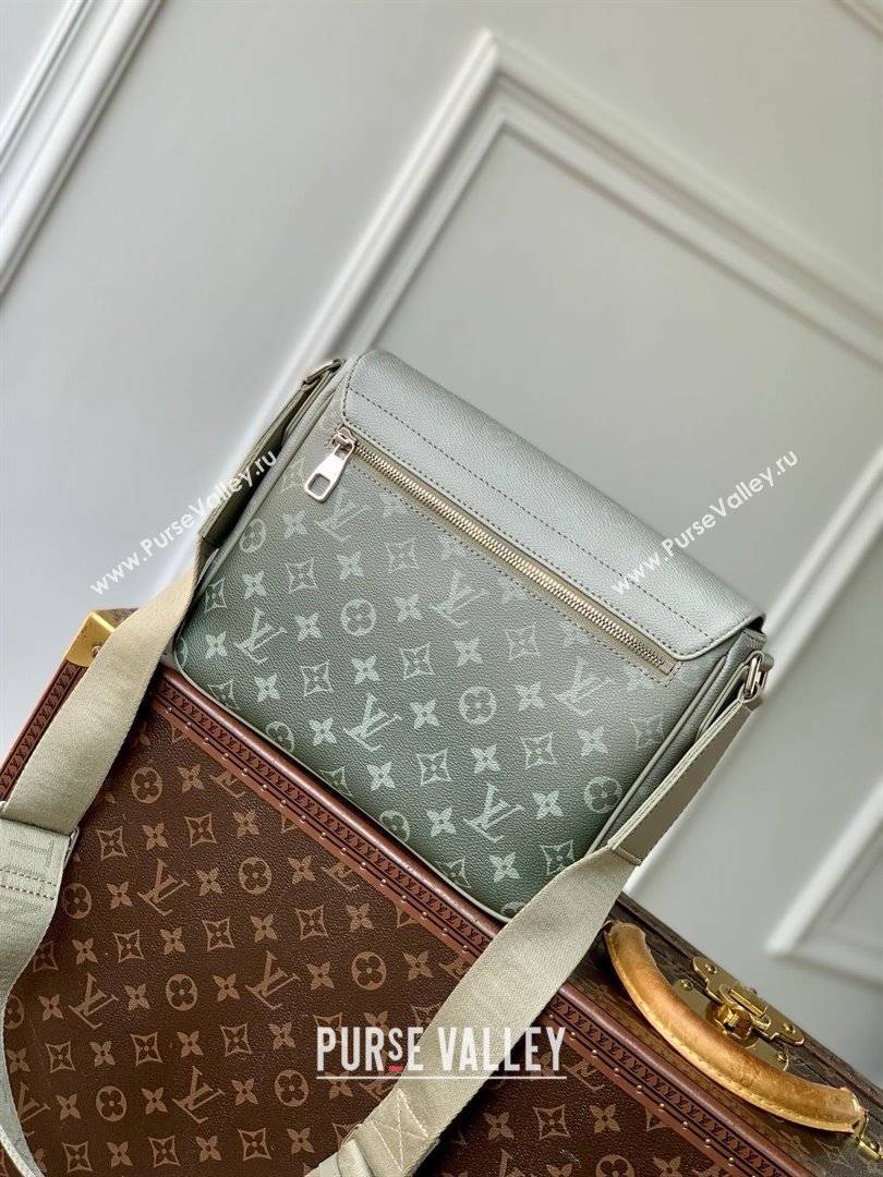 Louis Vuitton District PM Messenger Bag in Khaki Green Monogram Gradient Canvas M11593 2025 (K-25010712)