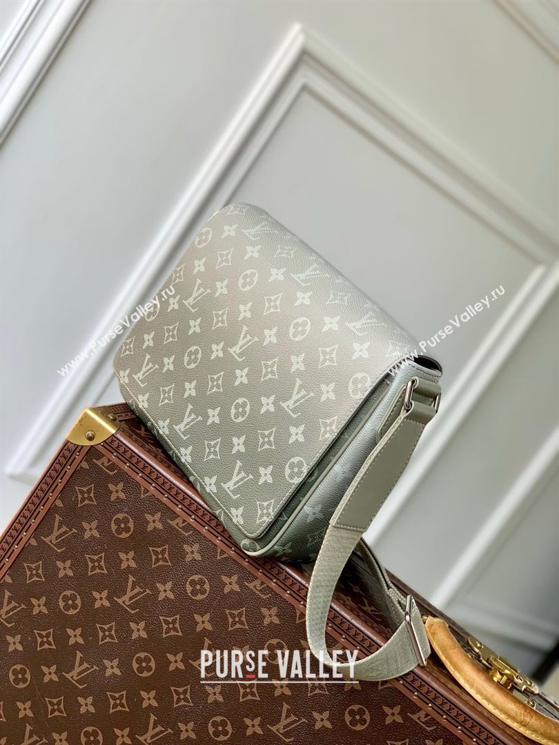 Louis Vuitton District PM Messenger Bag in Khaki Green Monogram Gradient Canvas M11593 2025 (K-25010712)