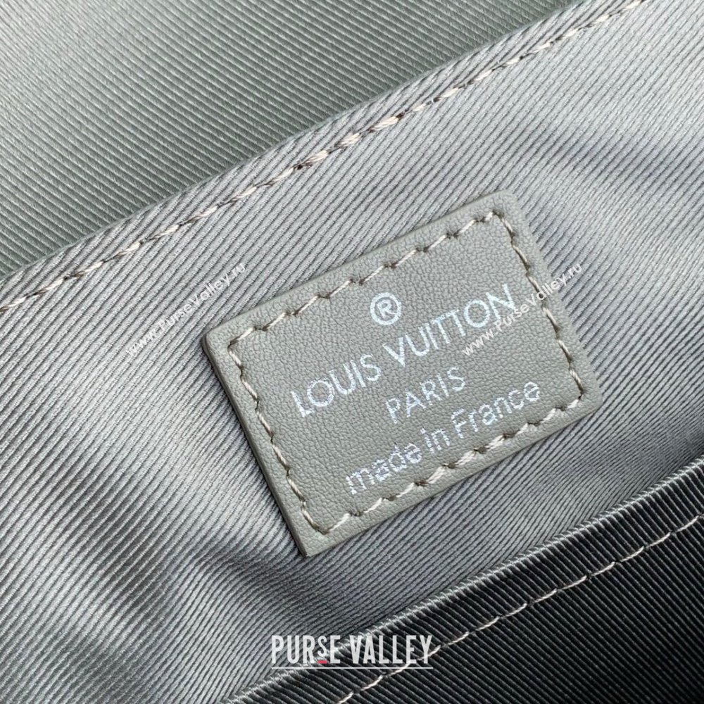 Louis Vuitton District PM Messenger Bag in Khaki Green Monogram Gradient Canvas M11593 2025 (K-25010712)