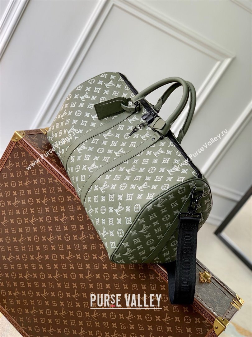 Louis Vuitton Keepall Bandouliere 50 Bag in Olive Green Monogram Shadow Embossed Calf Leather M12504 2025 (K-25010713)