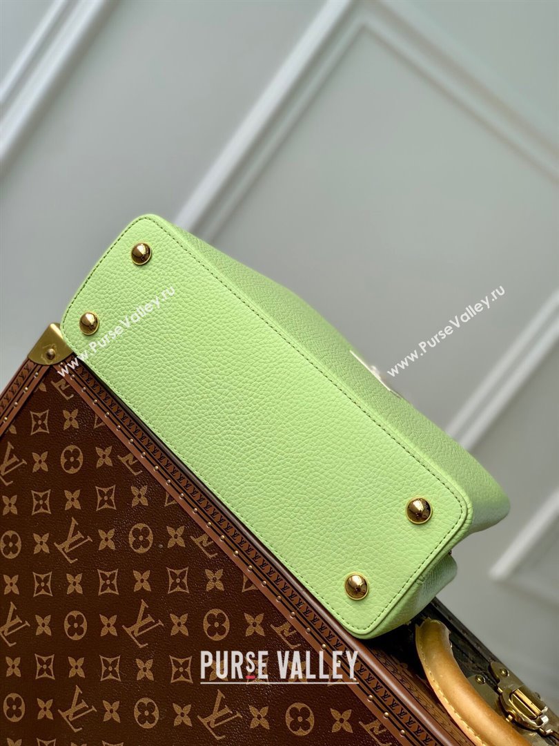 Louis Vuitton Capucines MM Bag in Taurillon Leather M21689 Green 2024 (K-24091405)